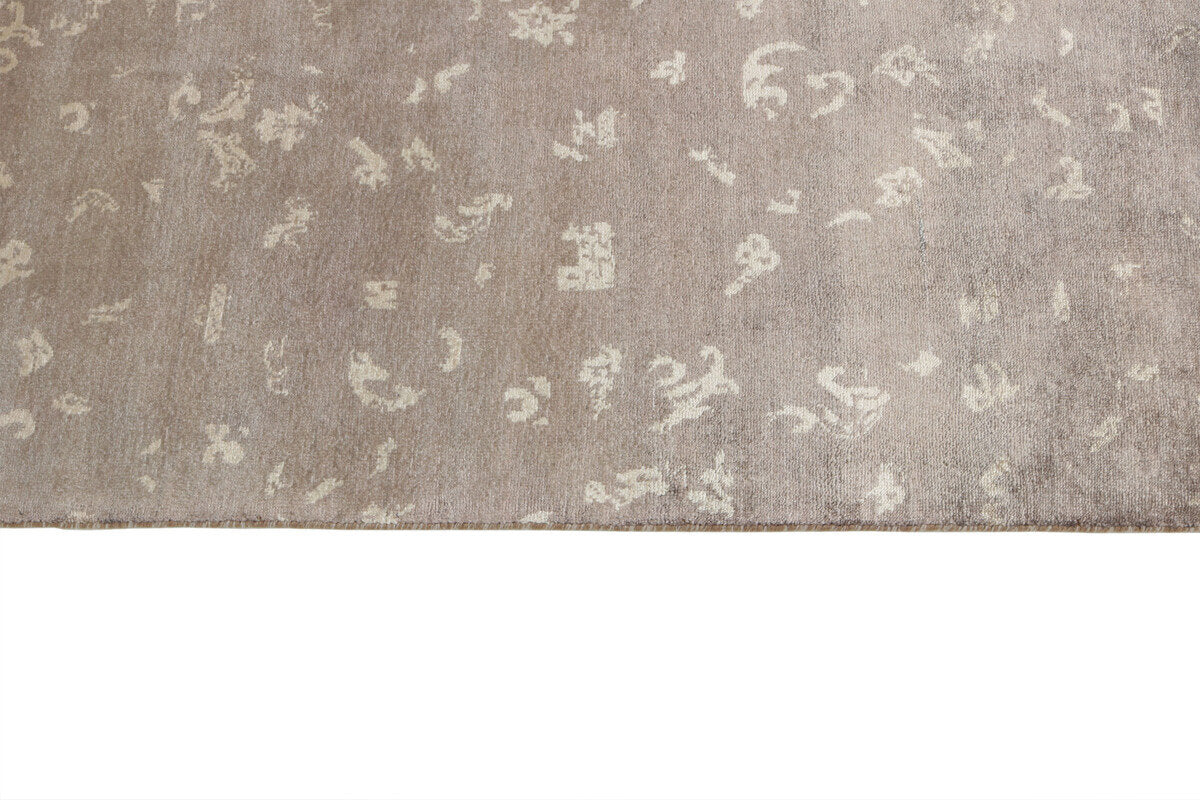 Nola Manor Damask Rug