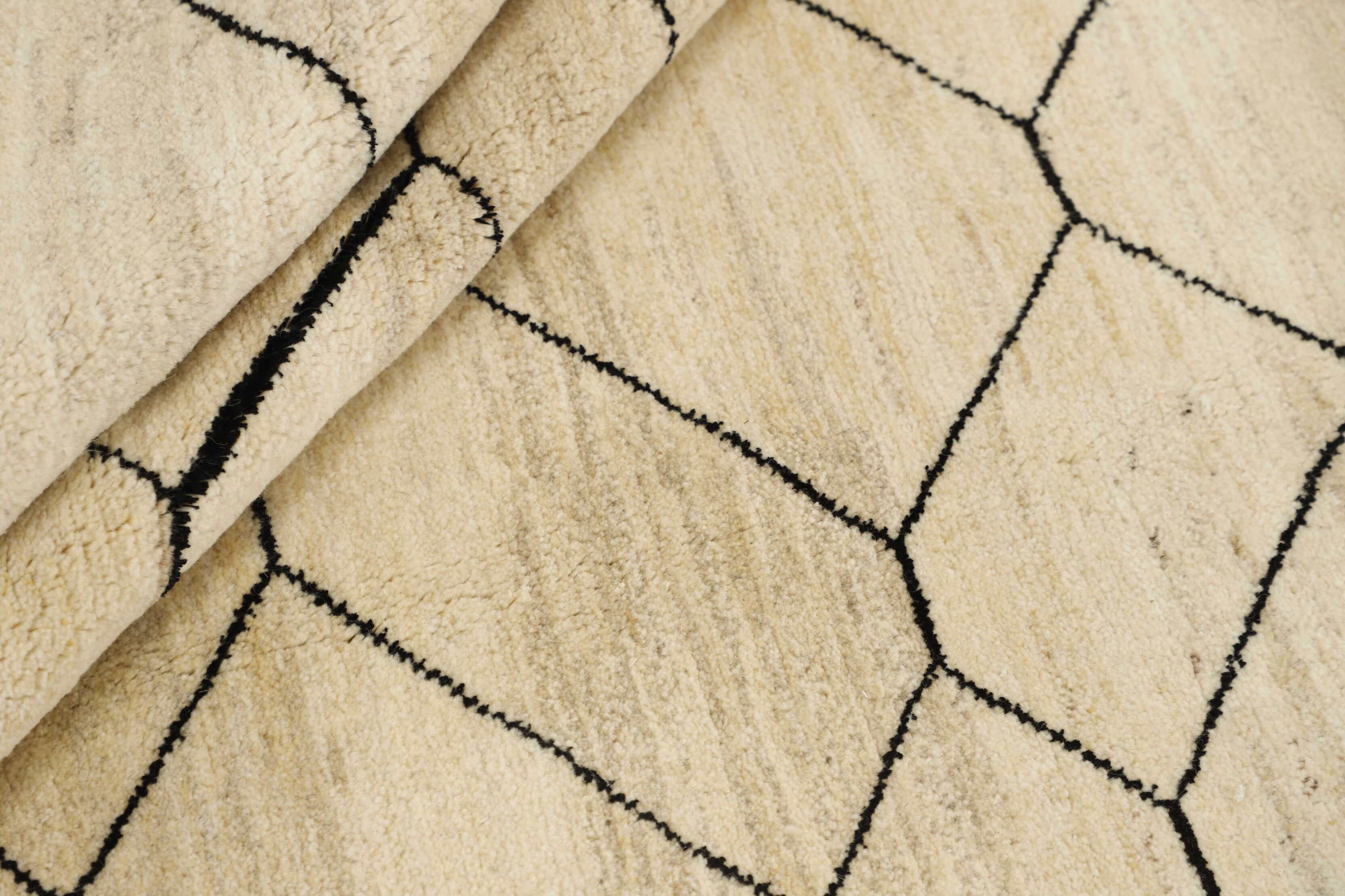 Oriana Manor Textured Rug