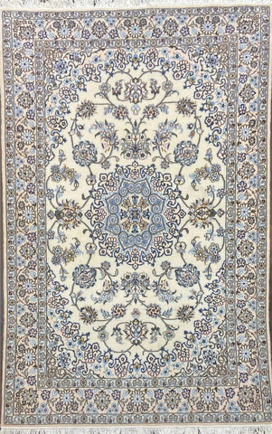 white-persian-nain-full