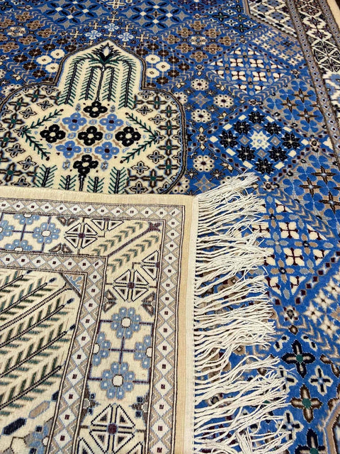 blue-persian-nain-rug-back