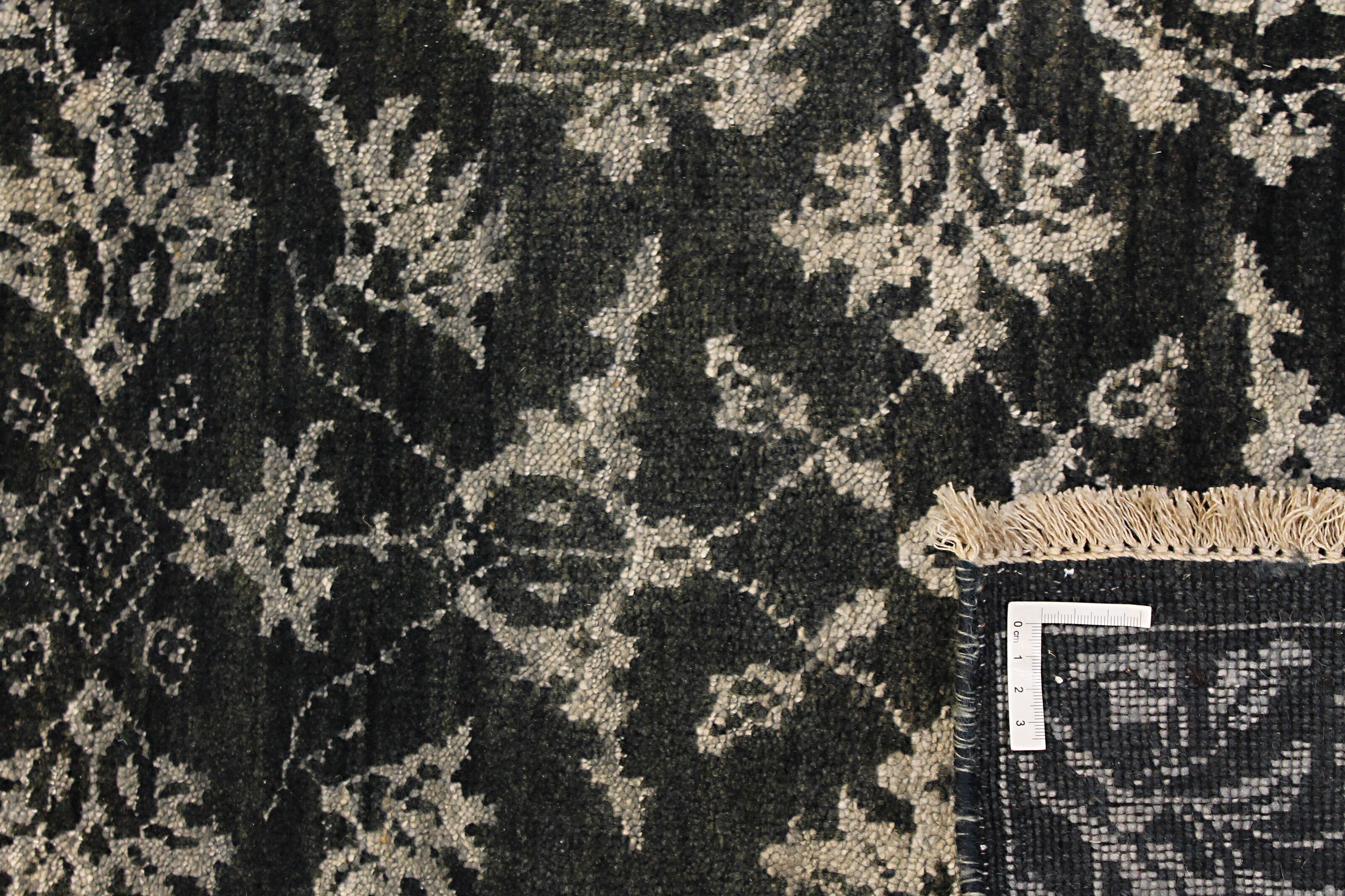 Seren Manor Damask Rug