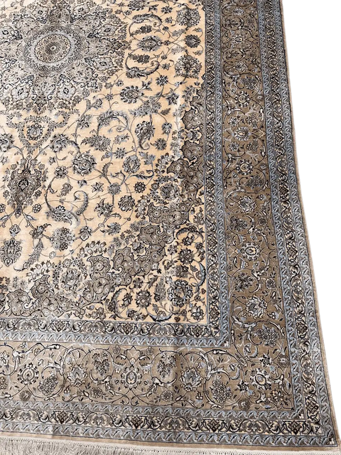 silkpersiannain-corner