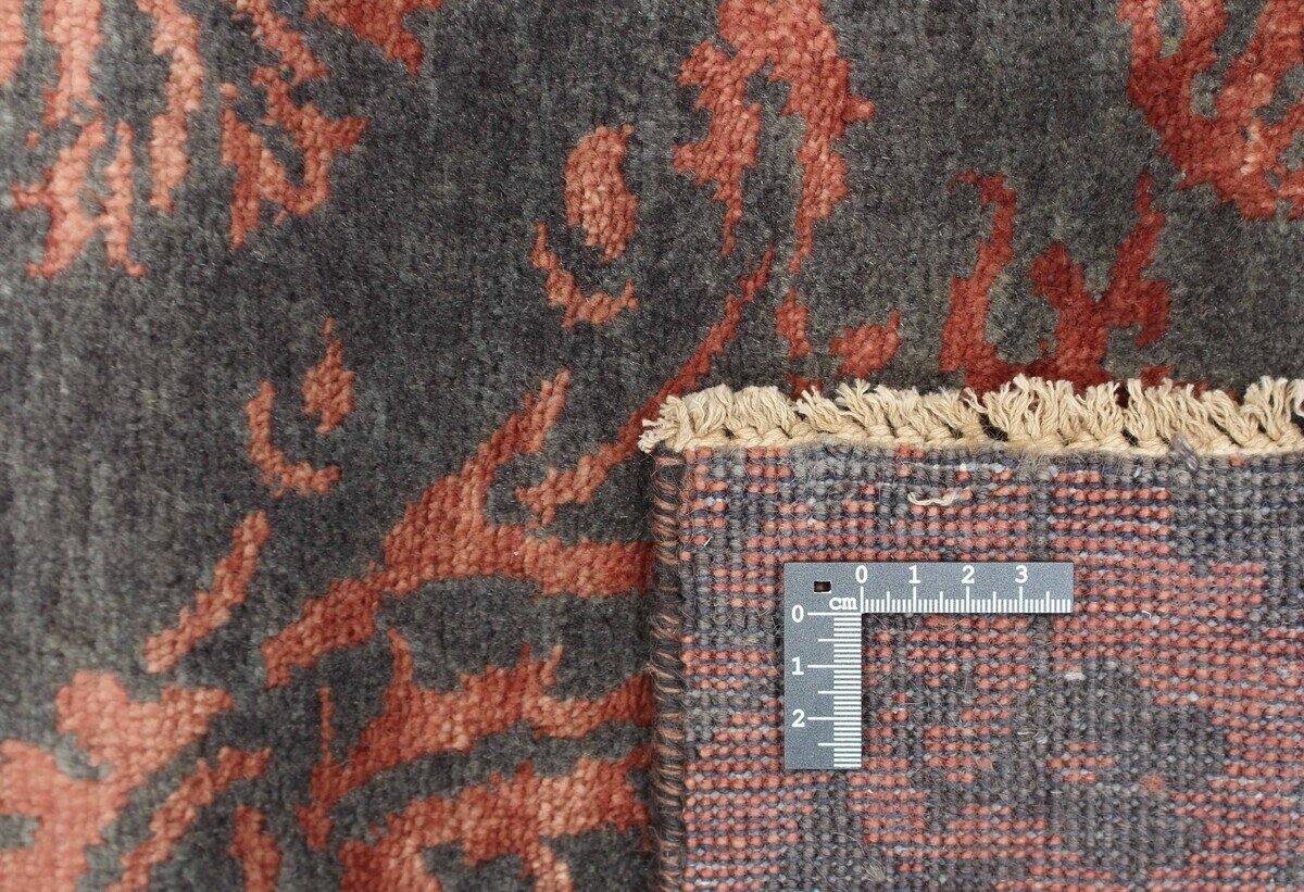 Solana Manor Damask Rug