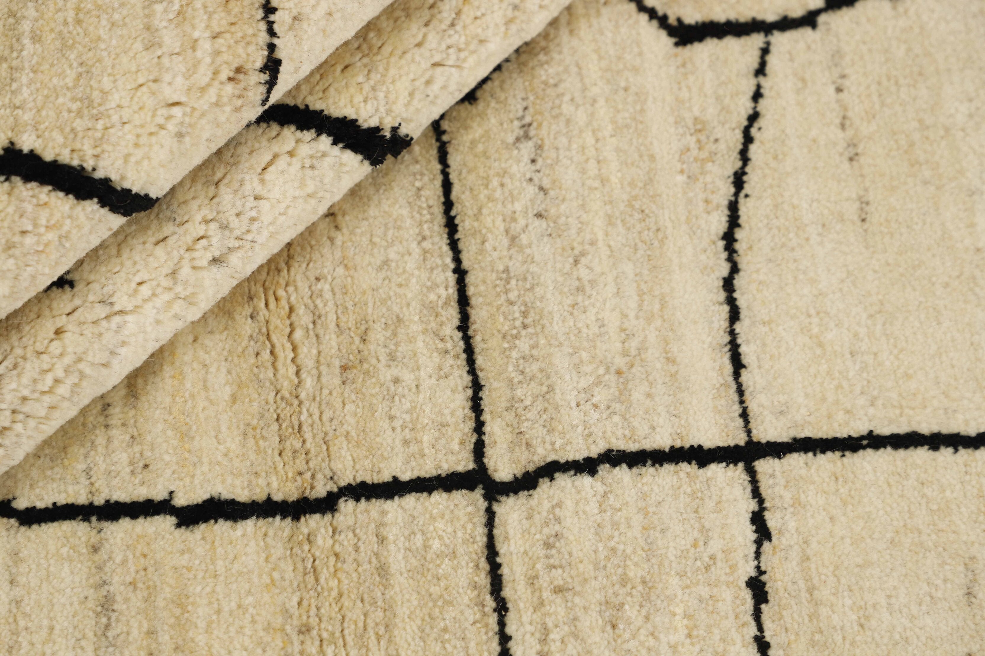 Talia Manor Textured Rug