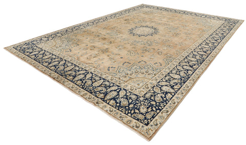 Vintage Kerman Fine Rug – 294 × 415 cm