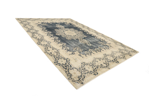 Vintage Kerman Fine Rug – 295 × 404 cm