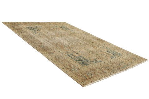 Vintage Royal Fine Rug – 232 × 326 cm
