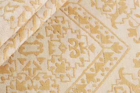 Zara Manor Damask Rug