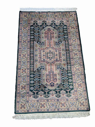 159 x 100 cm Fine Pakistan Green Rug - Rugoutlet