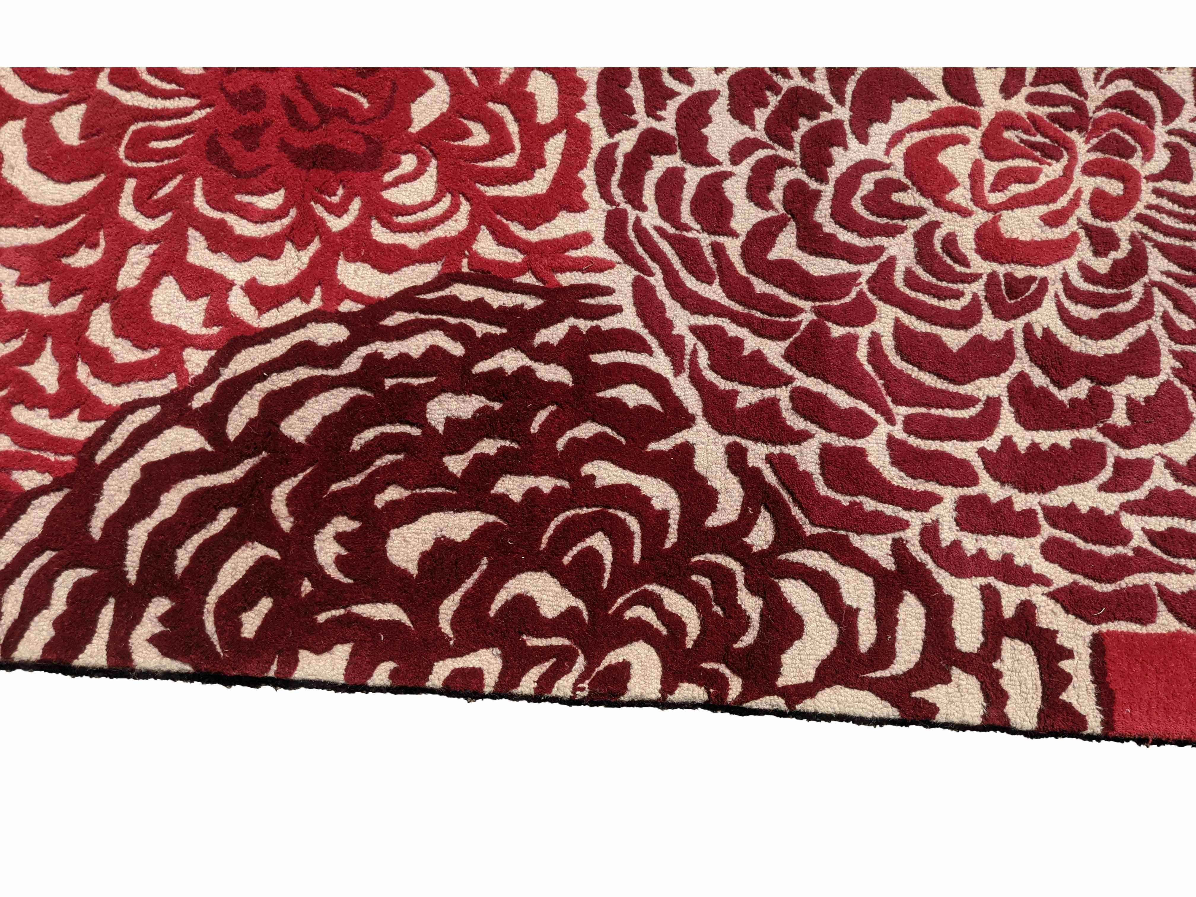 173 x 122 cm Hand tuffted Red Rug - Rugmaster