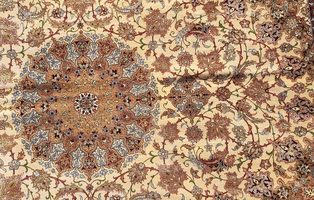 233 x 148 cm Fine Persian Isfahan khface beige Beige Rug - Rugmaster