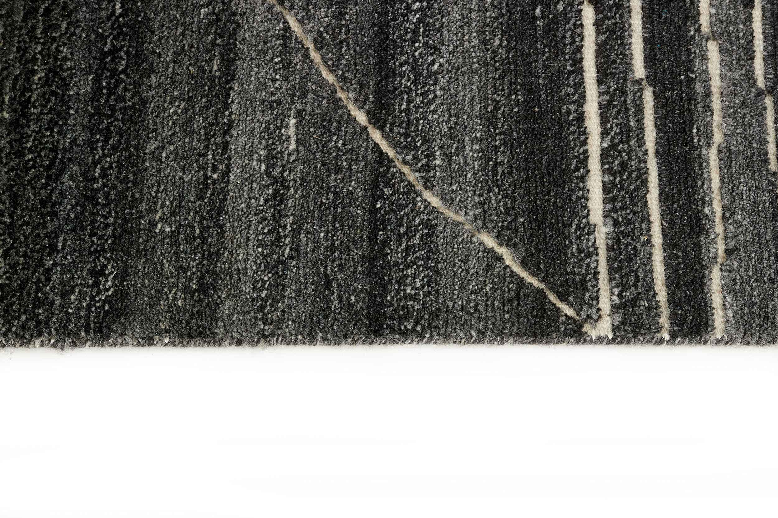 250 x 250 cm Indian Wool Black Rug-Fields, Charcoal - Rugmaster