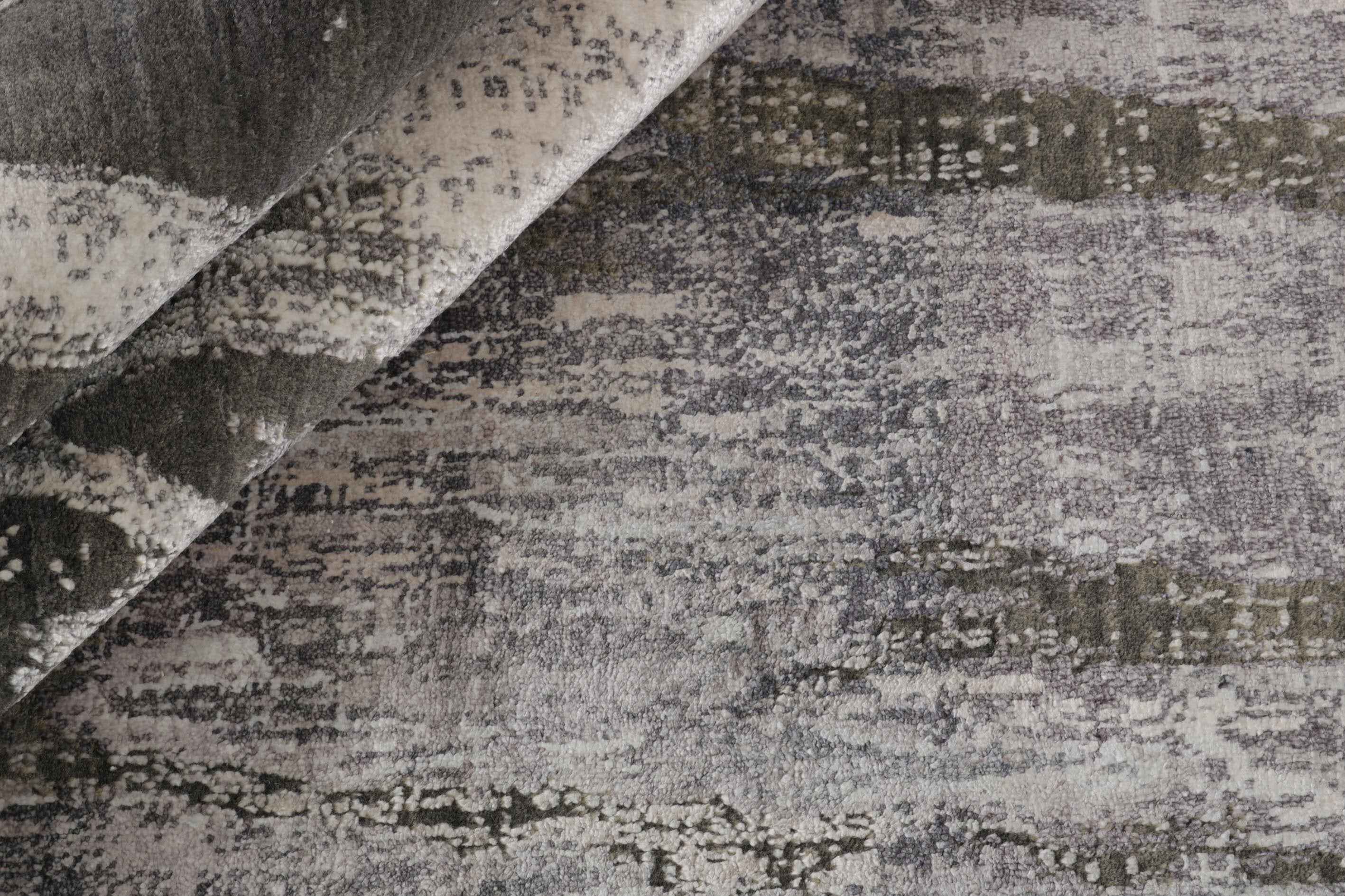 340x250 cm Indian Wool/Viscose Black Rug-840214 - Rugmaster